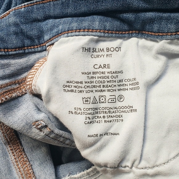 Curvy Bootcut Jeans - Picture 3 of 4